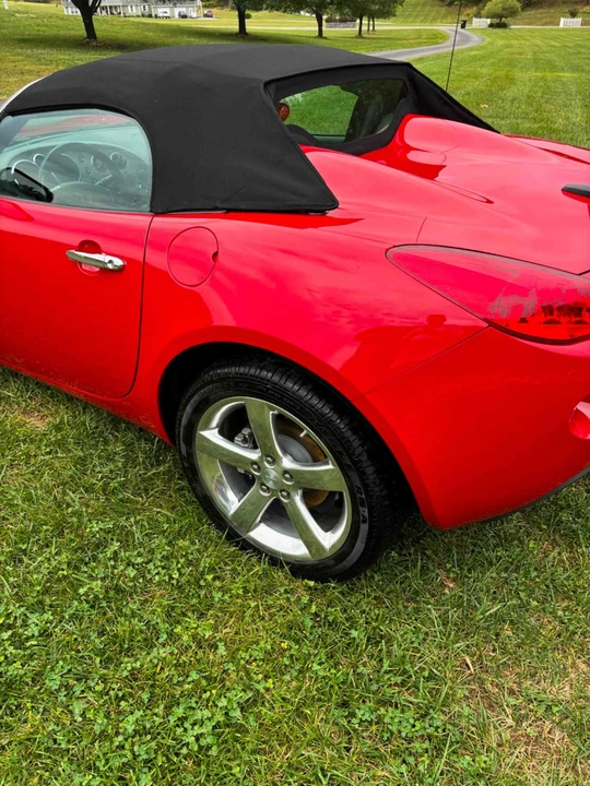 2008 Pontiac Solstice - Image 18 of 31