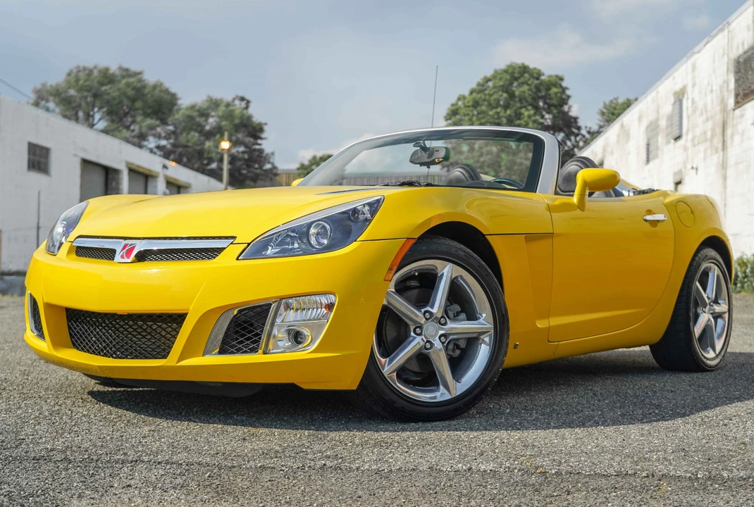 2008 Saturn Sky Red Line - Image 2 of 31
