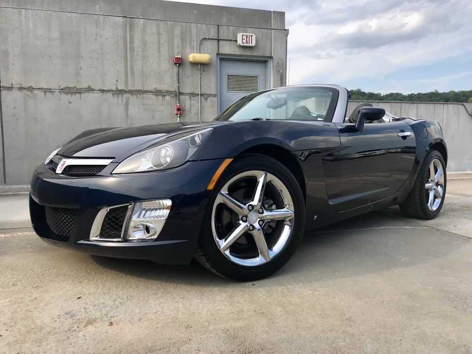 2008 Saturn Sky Red Line - Image 2 of 31