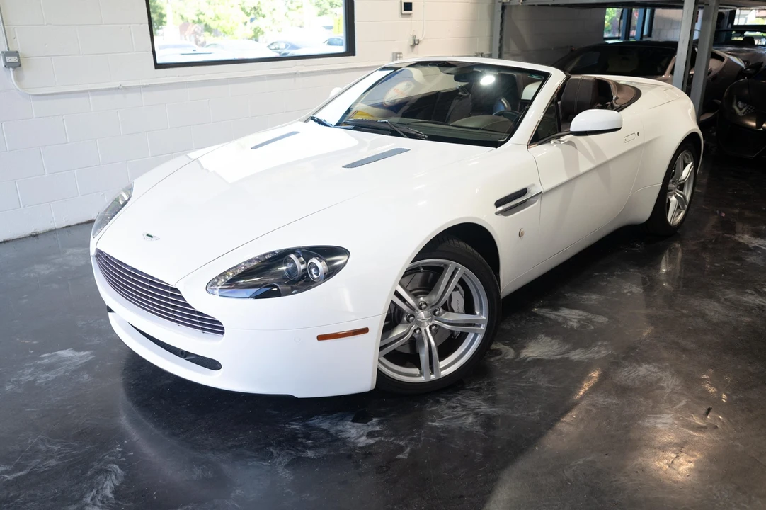 2009 Aston Martin V8 Vantage (2006-2017) - Image 3 of 31