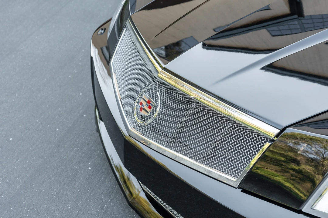 2009 Cadillac XLR-V - Image 24 of 31