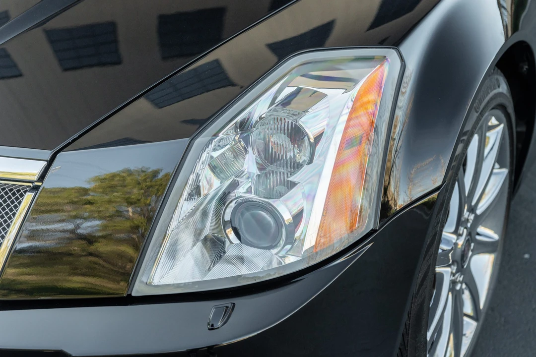 2009 Cadillac XLR-V - Image 21 of 31