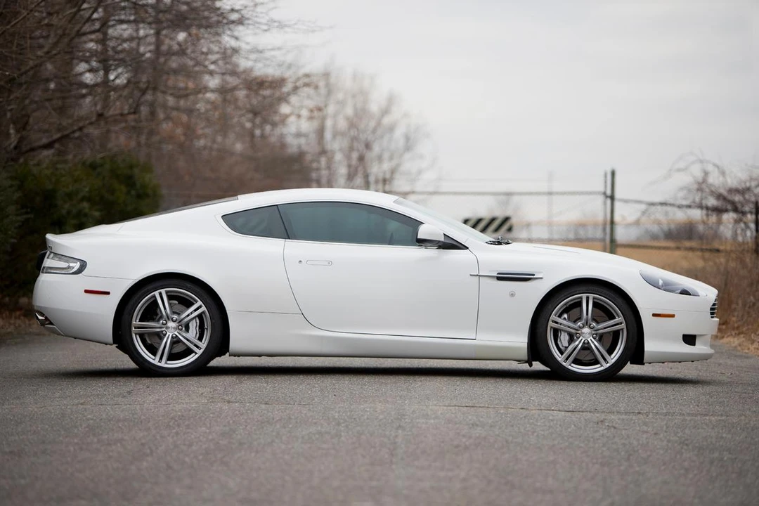 2010 Aston Martin DB9 - Image 4 of 31
