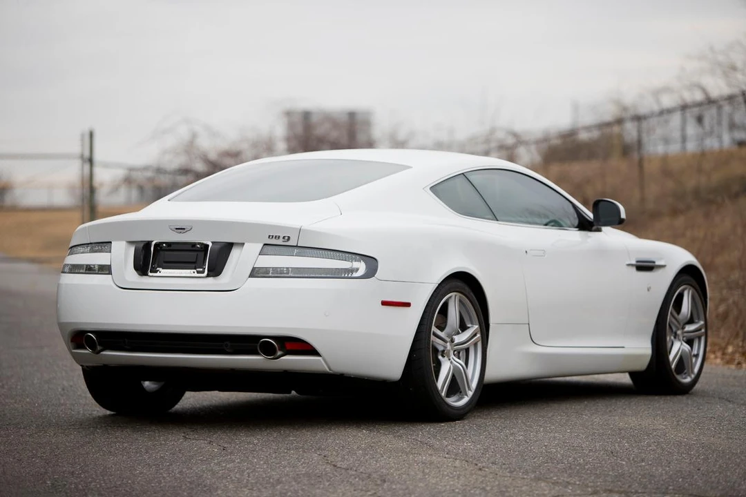 2010 Aston Martin DB9 - Image 6 of 31