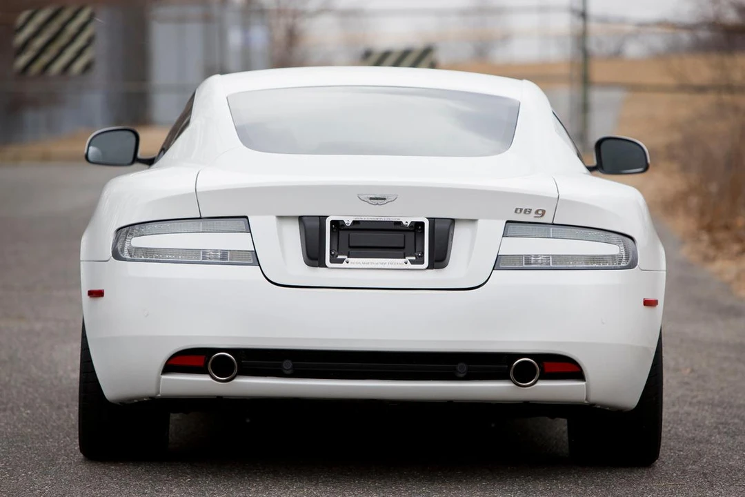2010 Aston Martin DB9 - Image 7 of 31