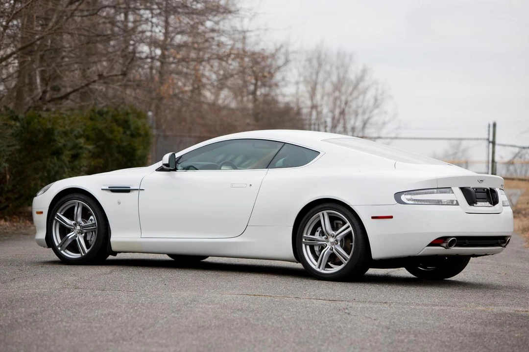2010 Aston Martin DB9 - Image 9 of 31