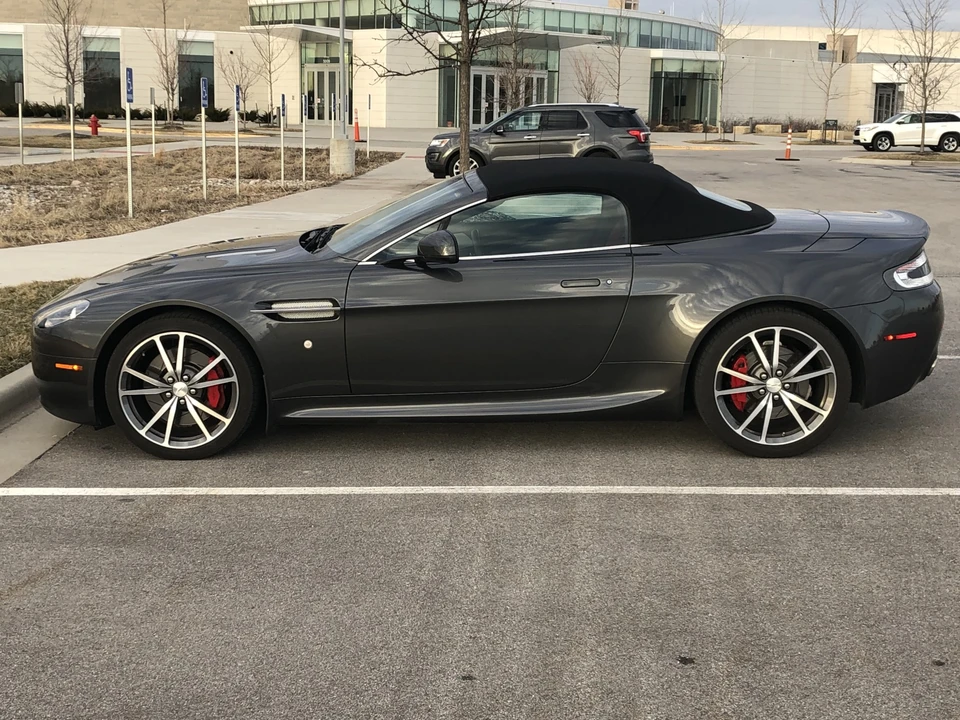 2010 Aston Martin V8 Vantage (2006-2017) - Image 6 of 31