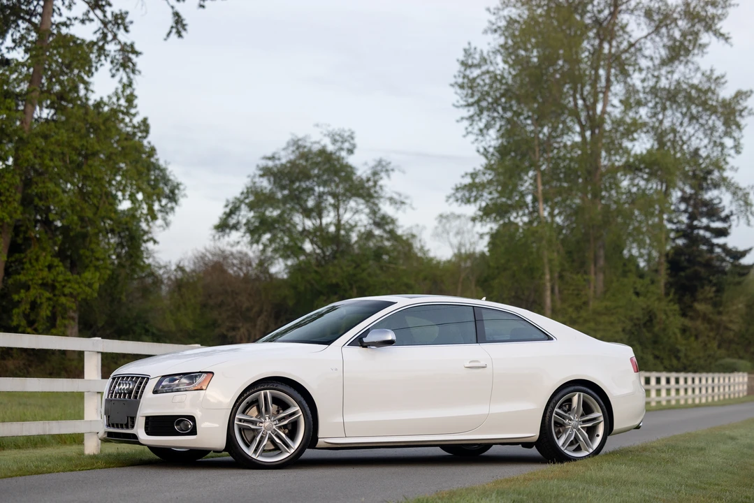2010 Audi B8 S5 - Image 2 of 31