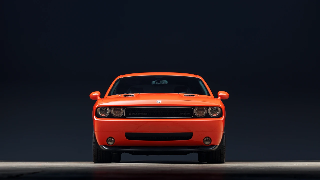 2010 Dodge Challenger SRT8 & 392 3rd Gen - Image 19 of 31