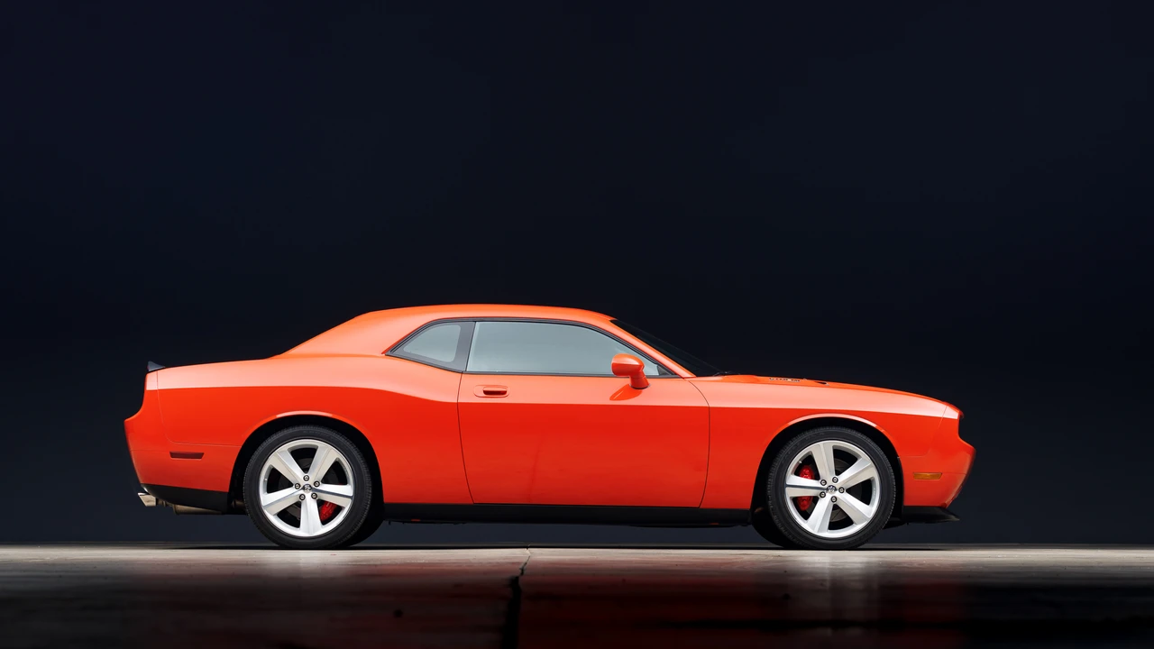2010 Dodge Challenger SRT8 & 392 3rd Gen - Image 14 of 31