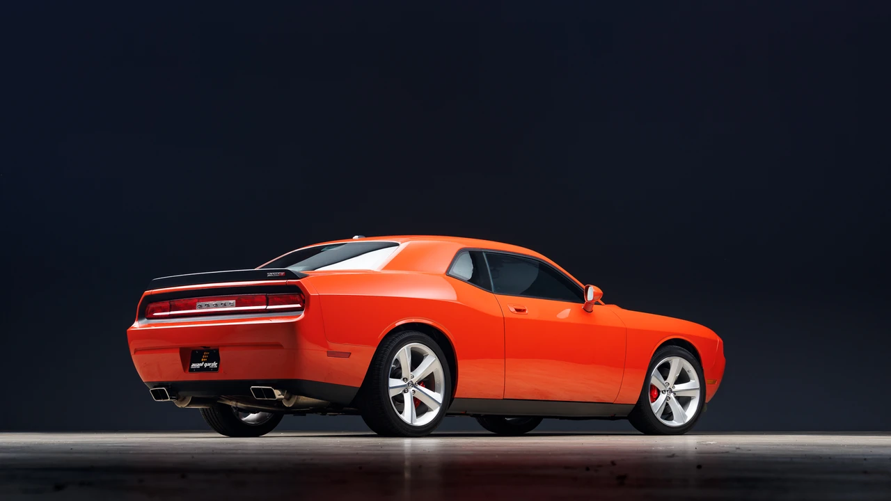 2010 Dodge Challenger SRT8 & 392 3rd Gen - Image 13 of 31