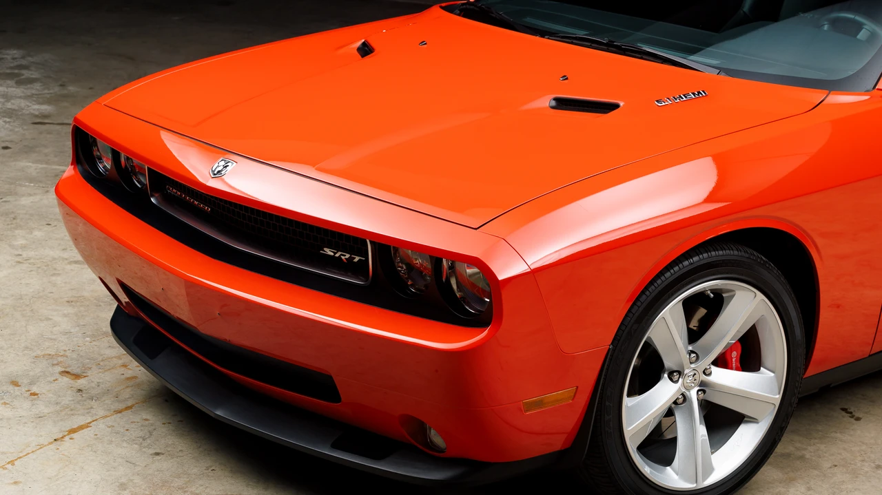 2010 Dodge Challenger SRT8 & 392 3rd Gen - Image 23 of 31