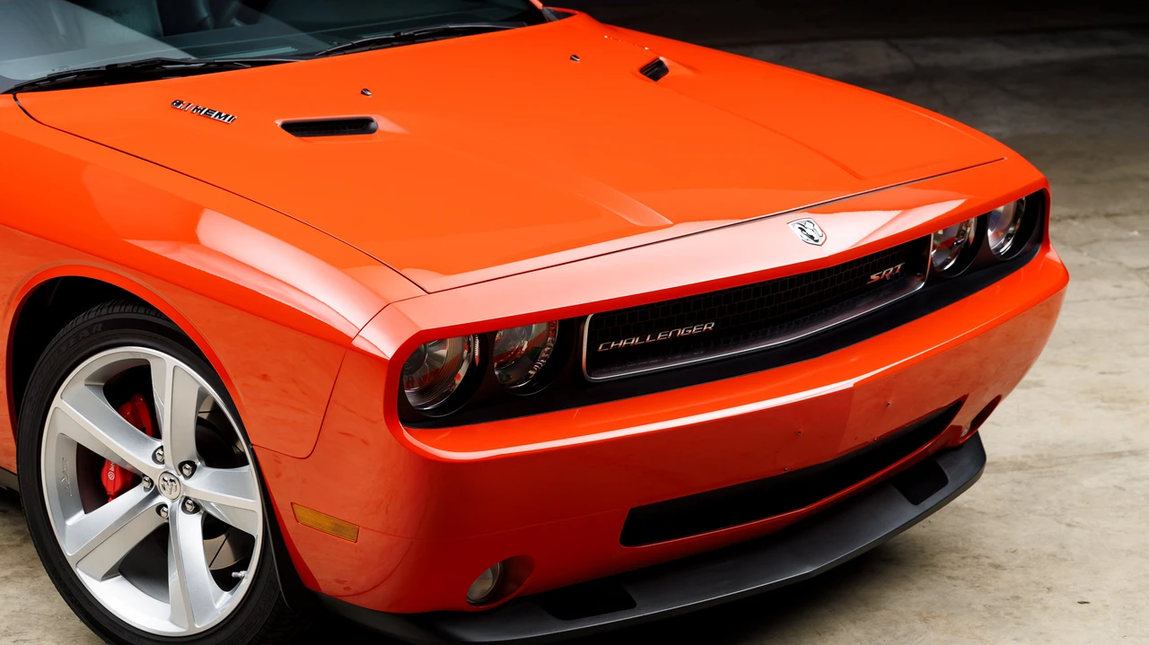 2010 Dodge Challenger SRT8 & 392 3rd Gen - Image 22 of 31