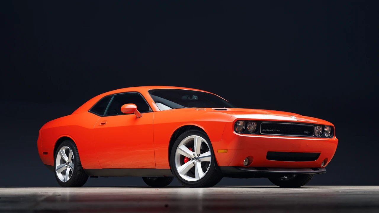 2010 Dodge Challenger SRT8 & 392 3rd Gen - Image 15 of 31