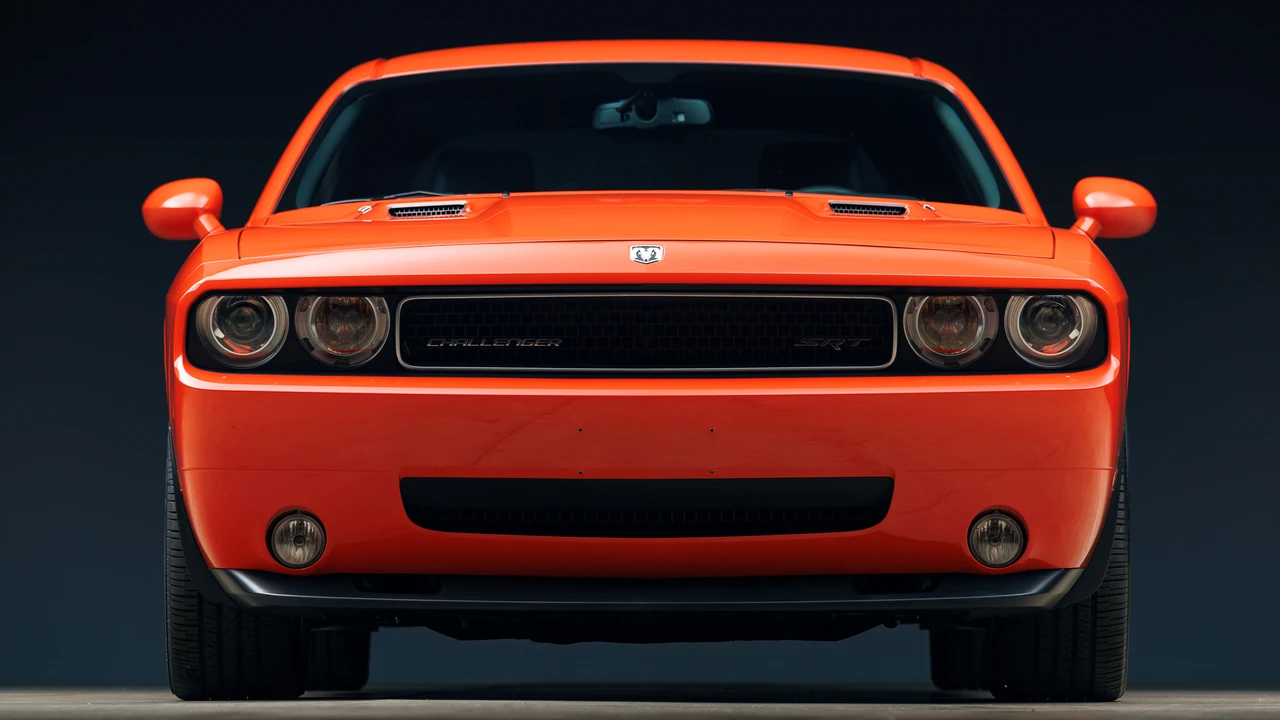 2010 Dodge Challenger SRT8 & 392 3rd Gen - Image 21 of 31