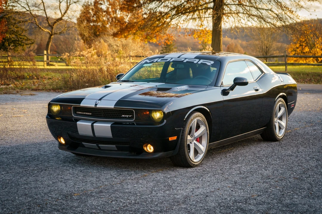 2010 Dodge Challenger SRT8 & 392 3rd Gen - Image 3 of 31