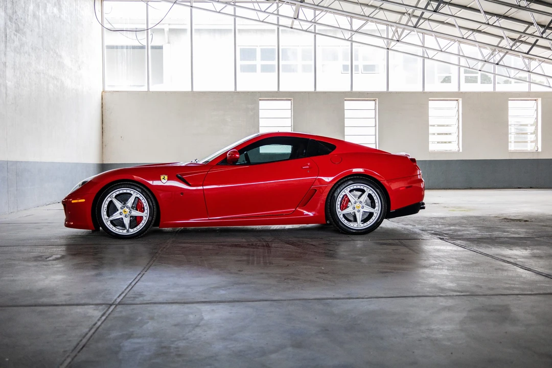 2010 Ferrari 599 GTB Fiorano - Image 17 of 31