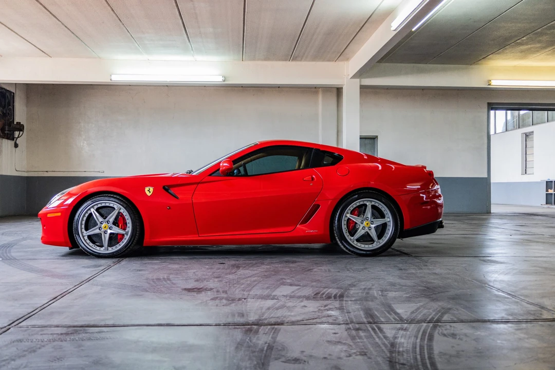 2010 Ferrari 599 GTB Fiorano - Image 15 of 31