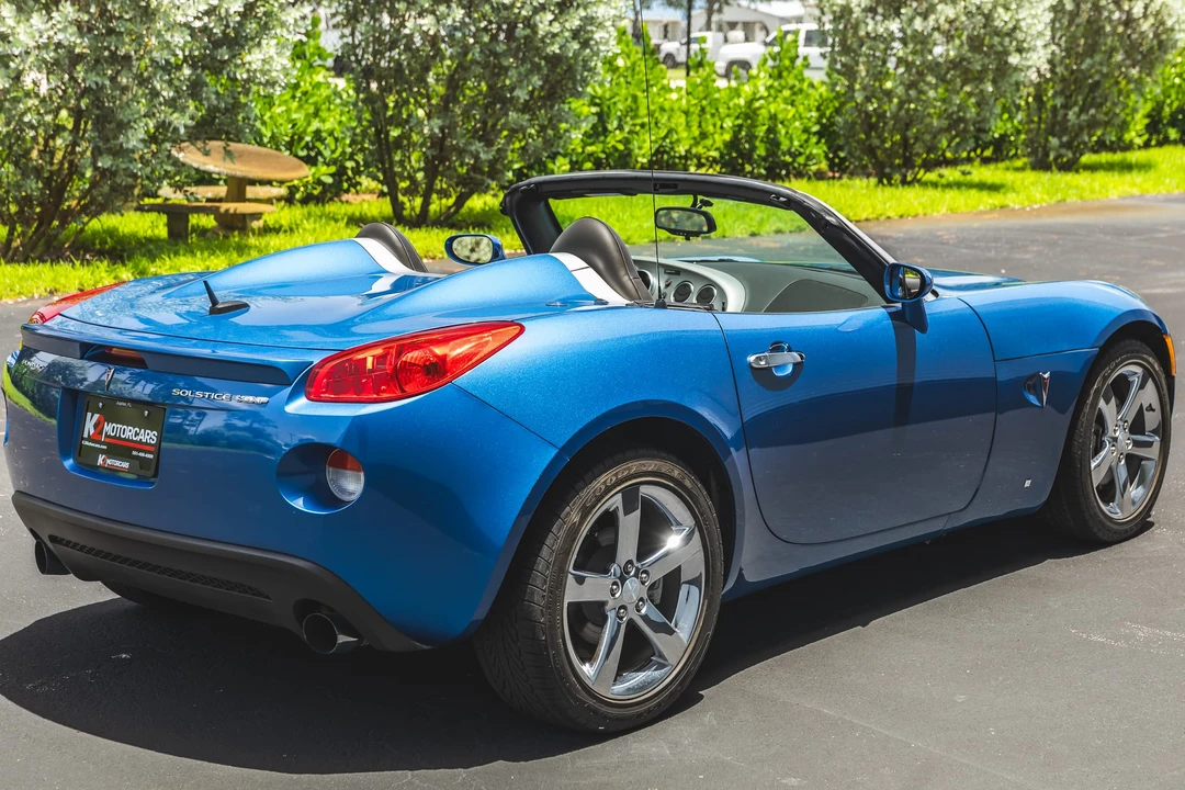 2010 Pontiac Solstice GXP - Image 8 of 31