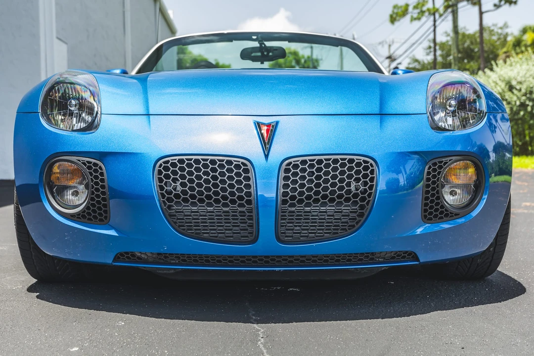 2010 Pontiac Solstice GXP - Image 5 of 31