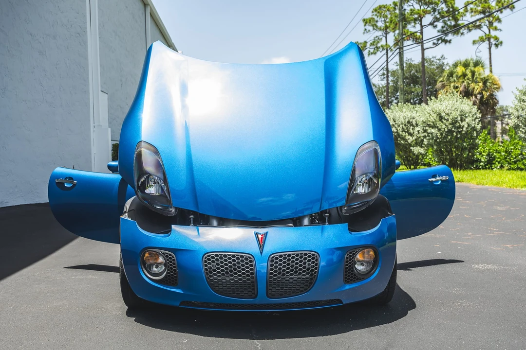 2010 Pontiac Solstice GXP - Image 23 of 31