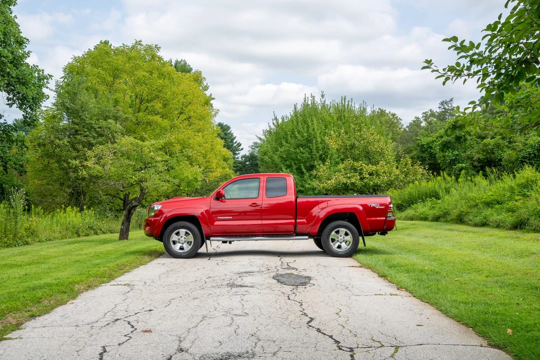 2010 Toyota Tacoma 2nd Gen - Image 23 of 31