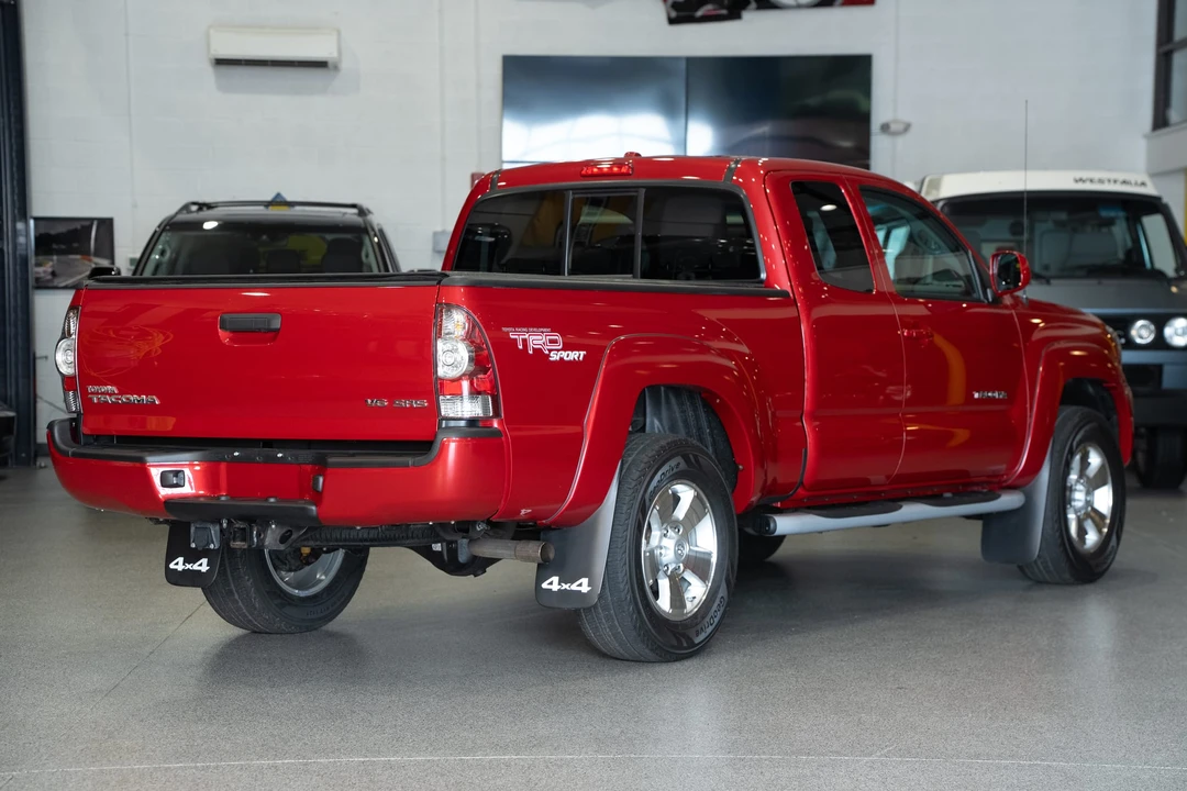 2010 Toyota Tacoma 2nd Gen - Image 14 of 31