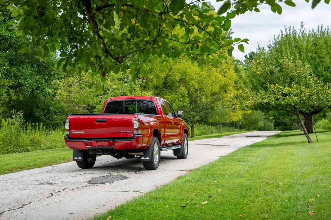2010 Toyota Tacoma 2nd Gen - Image 26 of 31