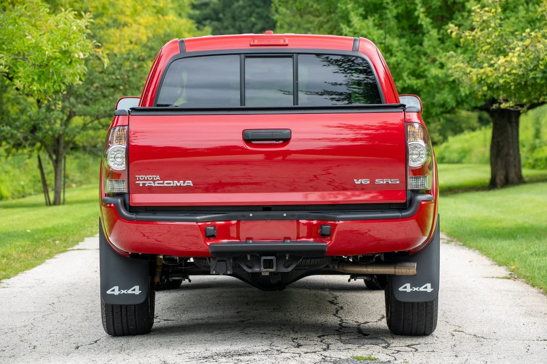 2010 Toyota Tacoma 2nd Gen - Image 11 of 31