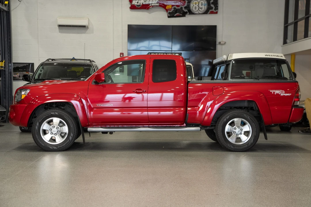 2010 Toyota Tacoma 2nd Gen - Image 6 of 31