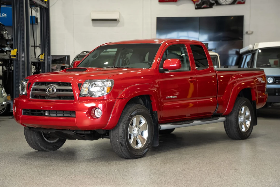 2010 Toyota Tacoma 2nd Gen - Image 4 of 31