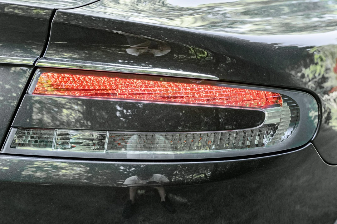 2011 Aston Martin Rapide - Image 14 of 31
