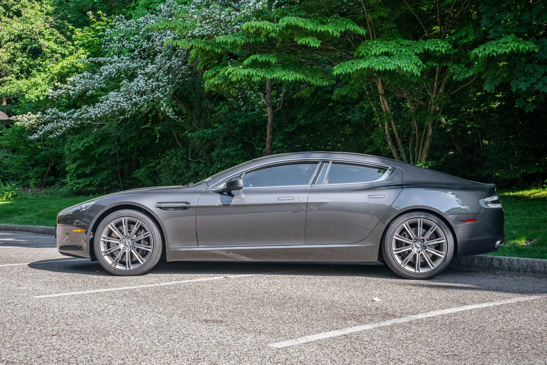 2011 Aston Martin Rapide - Image 10 of 31