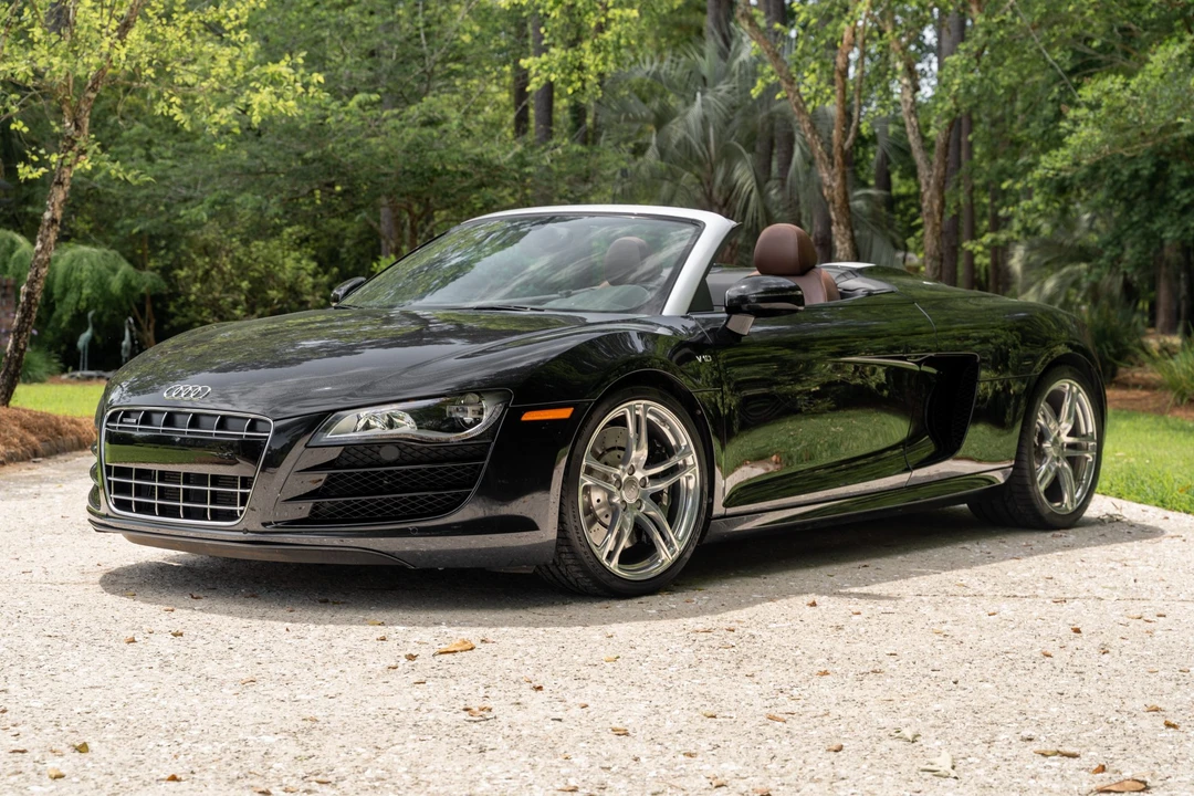 2011 Audi 42 R8 - Image 2 of 31