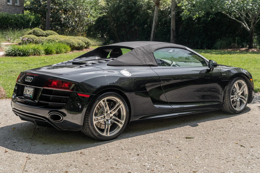 2011 Audi 42 R8 - Image 14 of 31