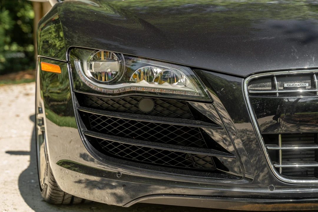 2011 Audi 42 R8 - Image 17 of 31