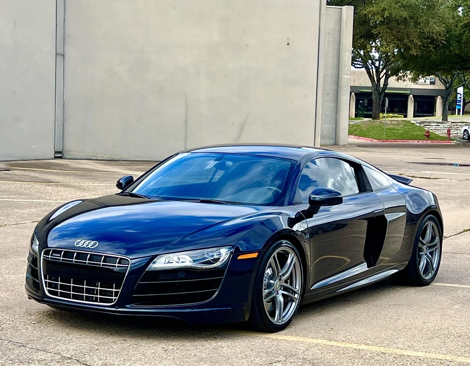 2011 Audi 42 R8 - Image 2 of 31