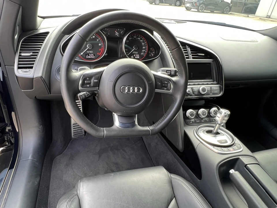 2011 Audi 42 R8 - Image 30 of 31