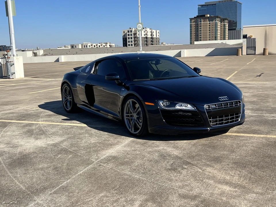 2011 Audi 42 R8 - Image 8 of 31