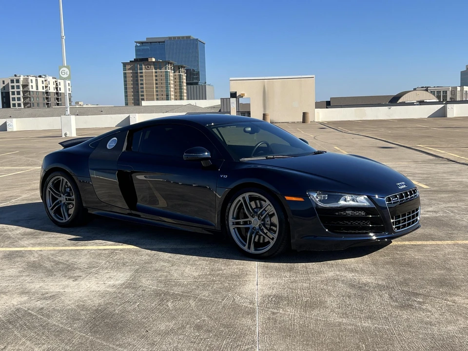 2011 Audi 42 R8 - Image 9 of 31