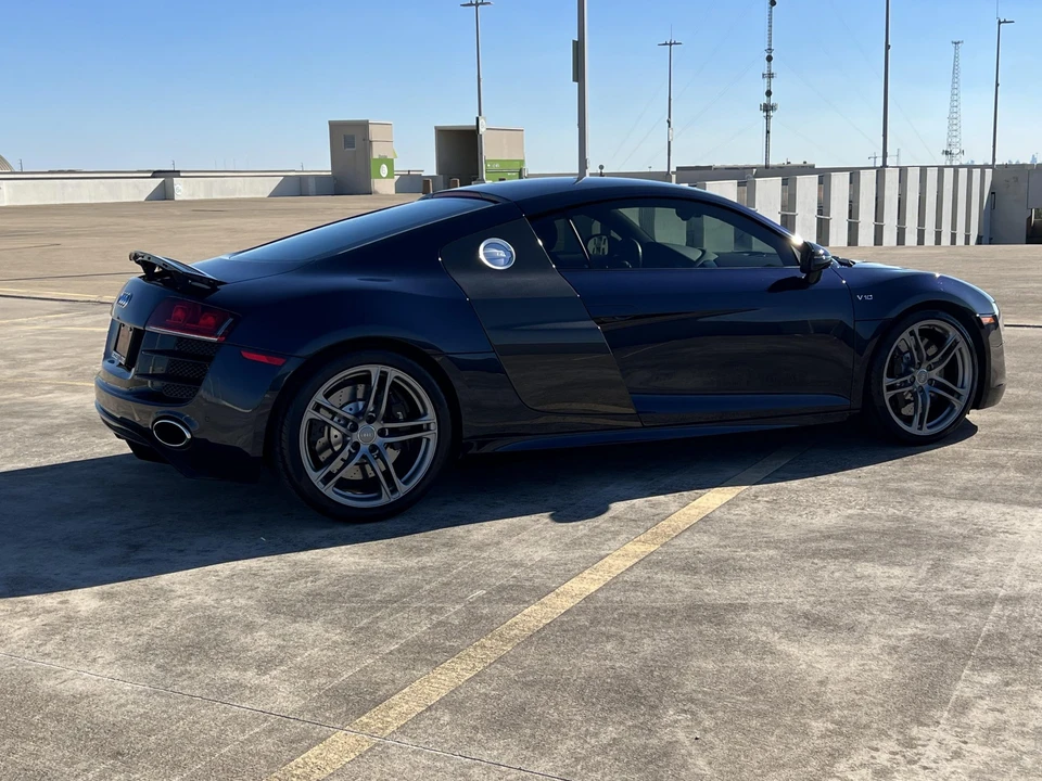2011 Audi 42 R8 - Image 11 of 31