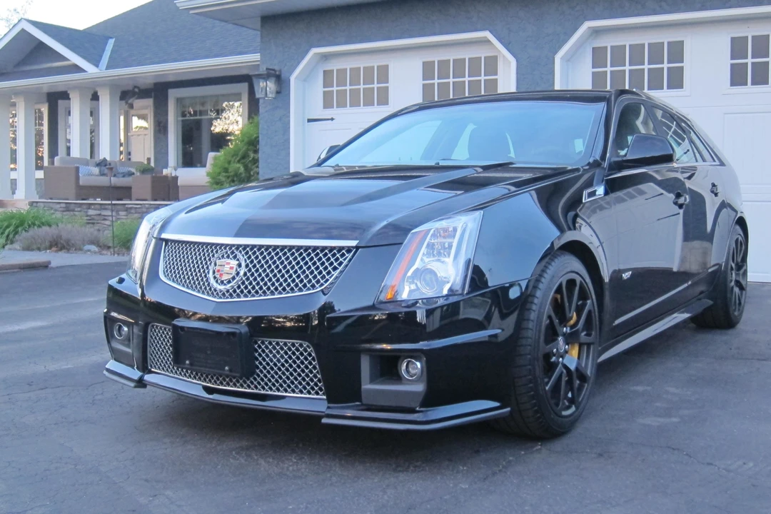 2011 Cadillac CTS-V 2nd Gen - Image 2 of 31