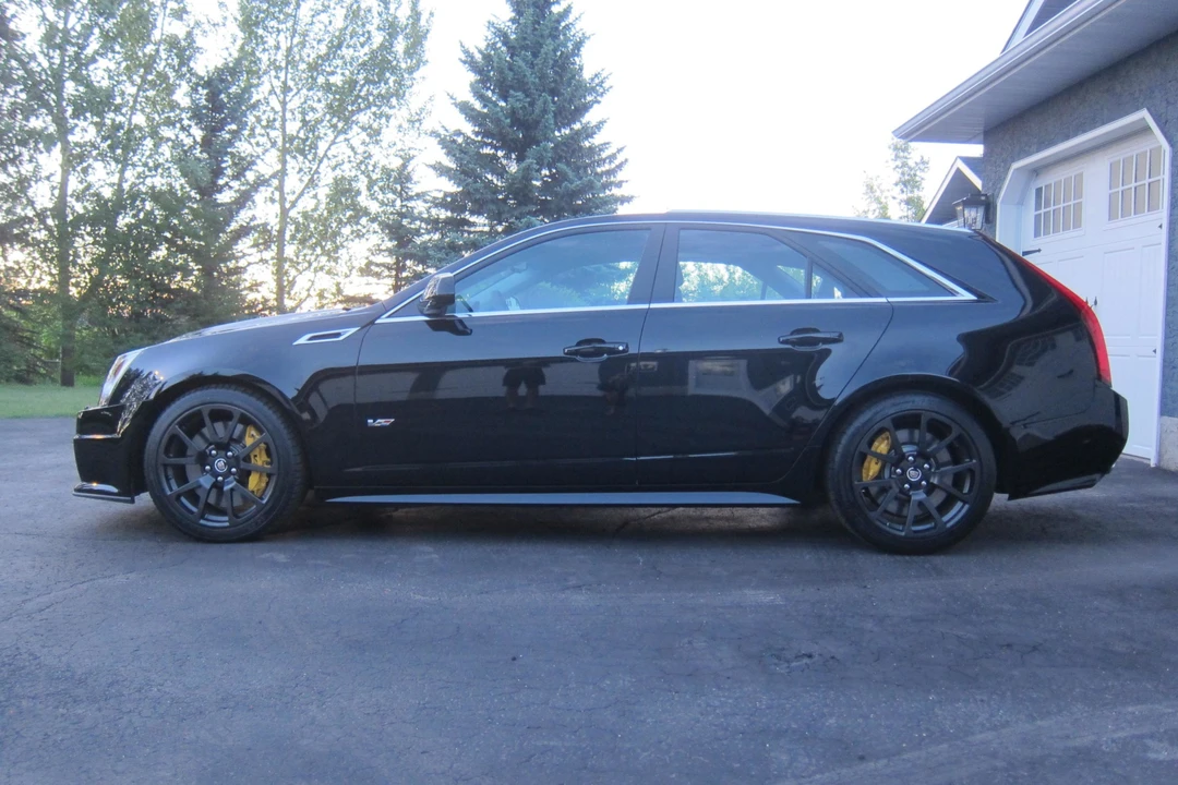 2011 Cadillac CTS-V 2nd Gen - Image 9 of 31