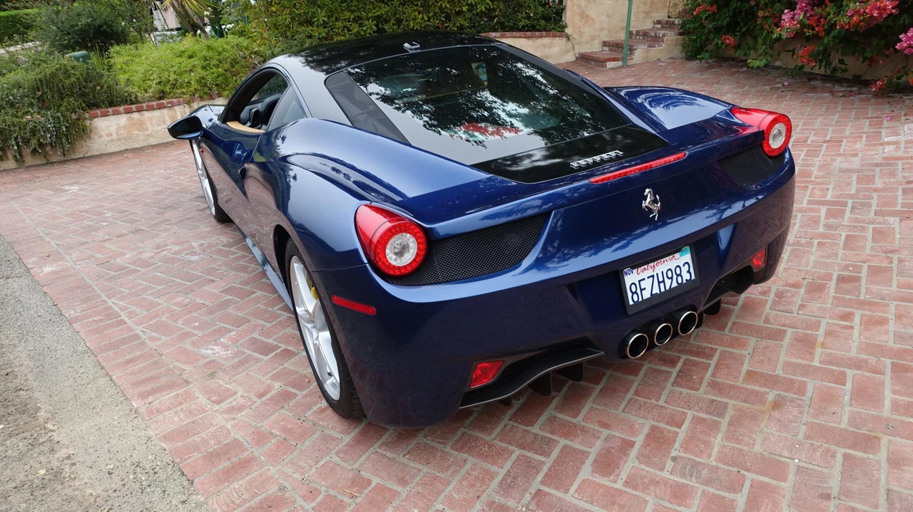 2011 Ferrari 458 Italia - Image 16 of 31