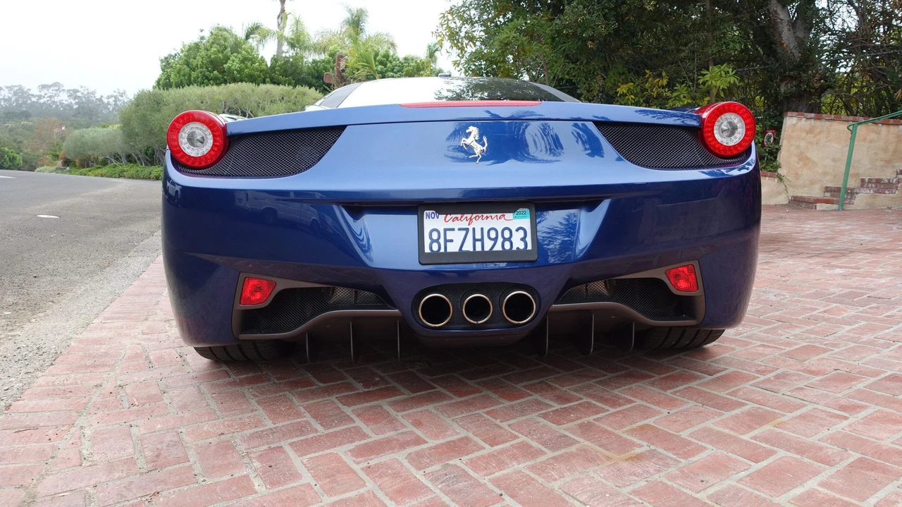 2011 Ferrari 458 Italia - Image 18 of 31