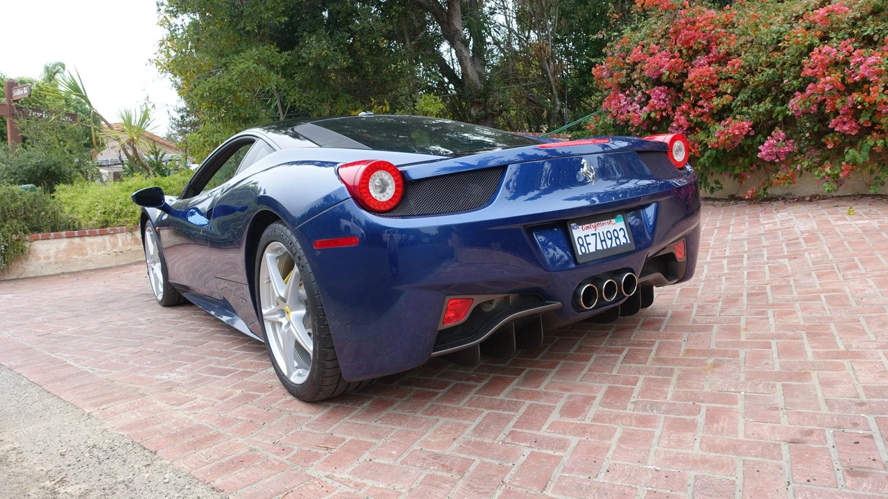 2011 Ferrari 458 Italia - Image 15 of 31