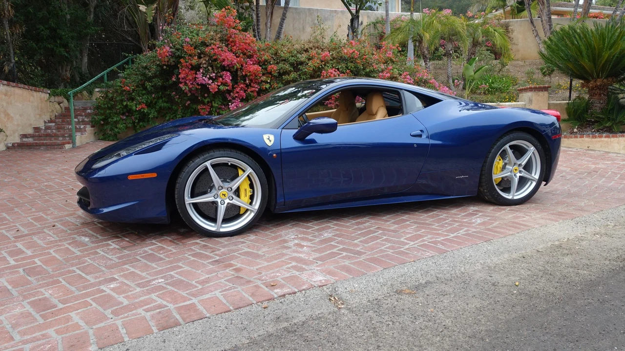 2011 Ferrari 458 Italia - Image 8 of 31