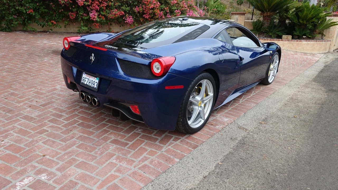 2011 Ferrari 458 Italia - Image 21 of 31