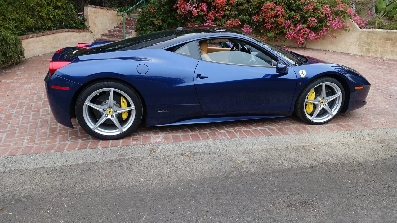 2011 Ferrari 458 Italia - Image 24 of 31