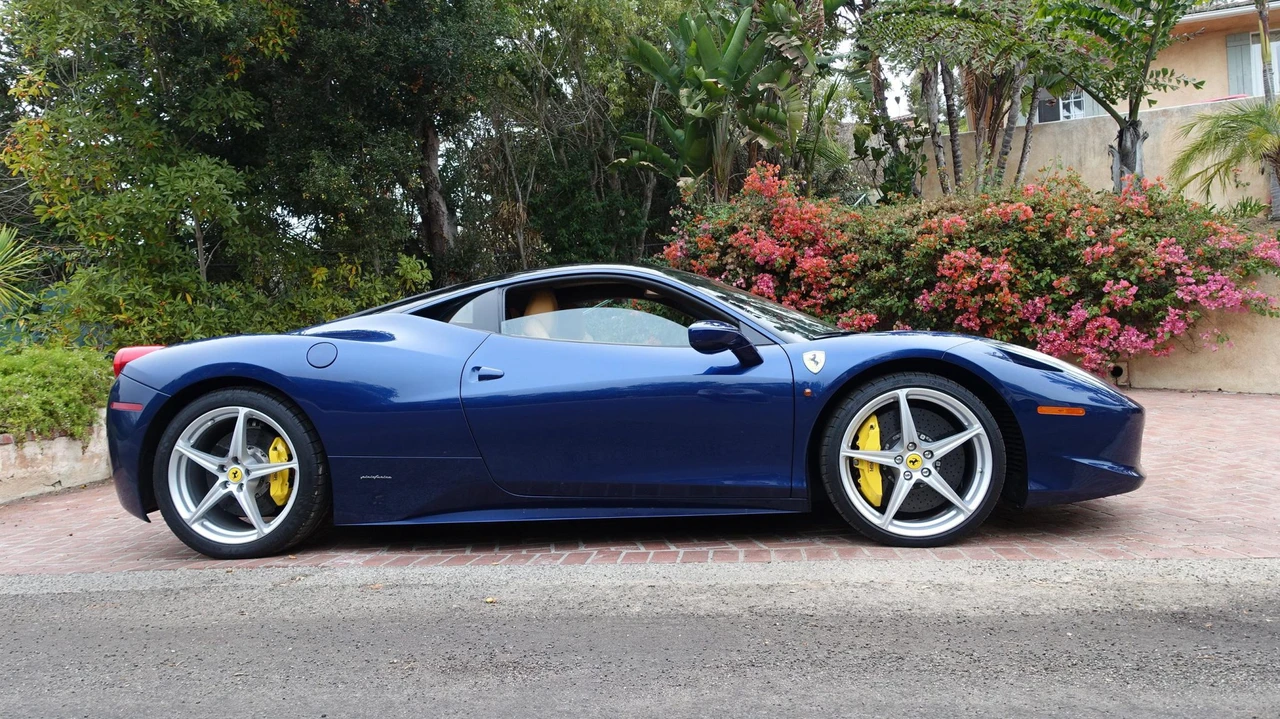 2011 Ferrari 458 Italia - Image 26 of 31